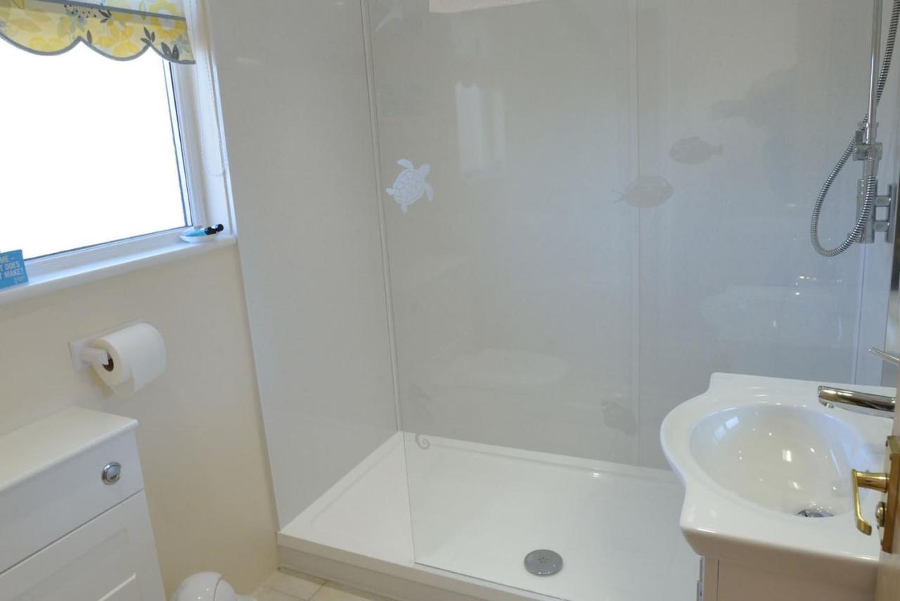 Sandy Bay Apartment, St Ives Bay, Hayle Eksteriør billede