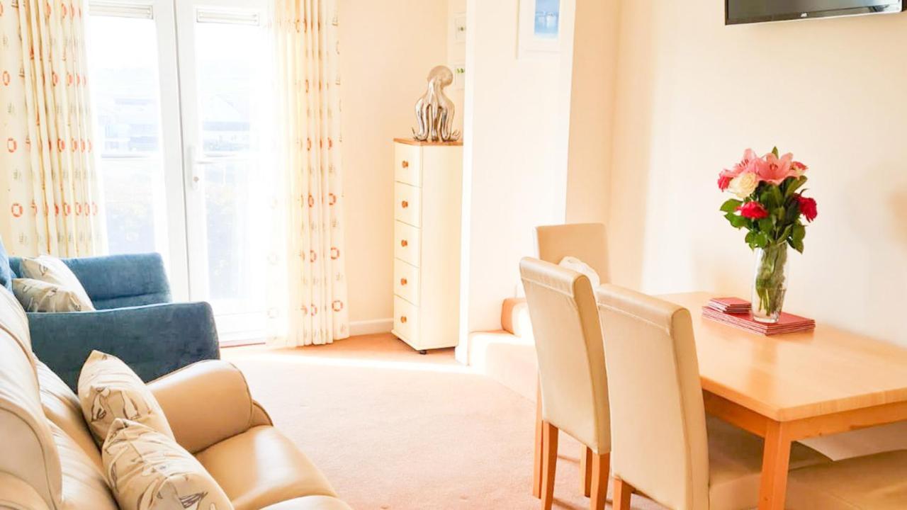Sandy Bay Apartment, St Ives Bay, Hayle Eksteriør billede